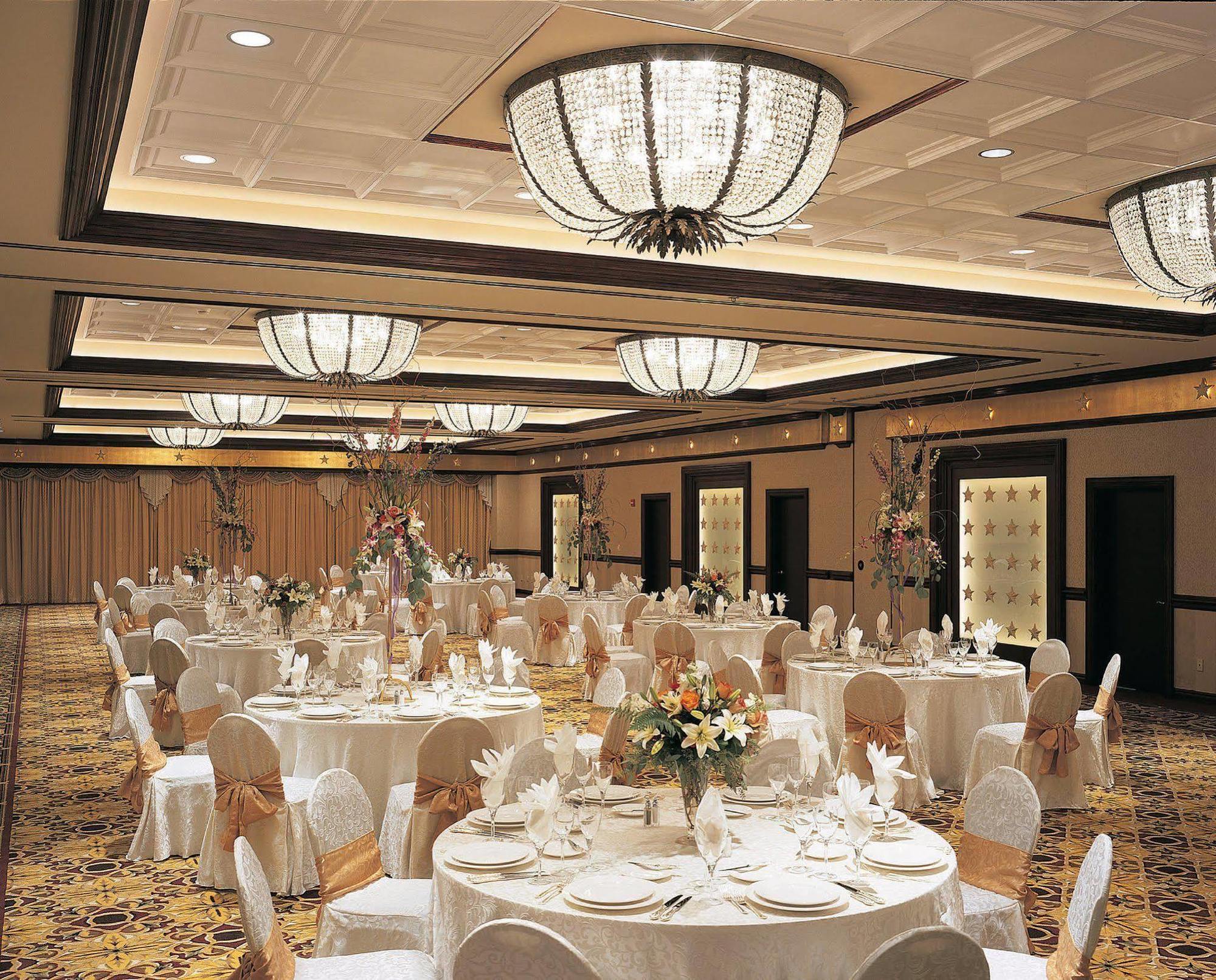 อีเลเมนต์ ออสติน ดาวน์ทาวน์ Hotel ภายนอก รูปภาพ
